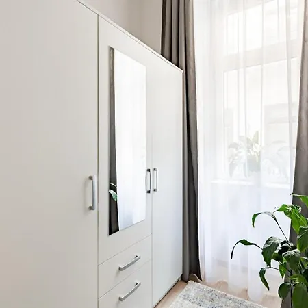 City Center Apartment Dessewffy Appartamento