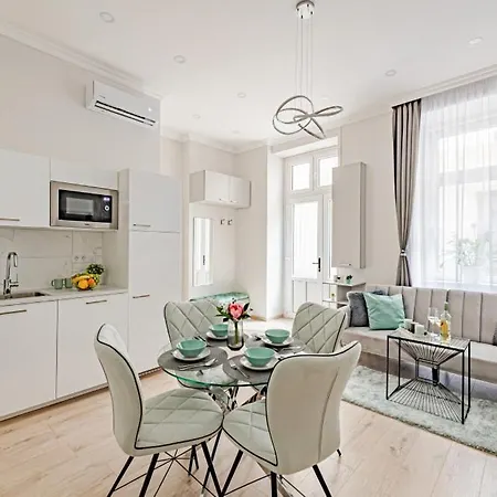 Appartamento City Center Apartment Dessewffy Budapest