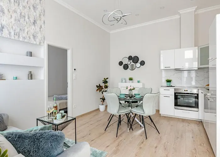City Center Apartment Dessewffy アパート