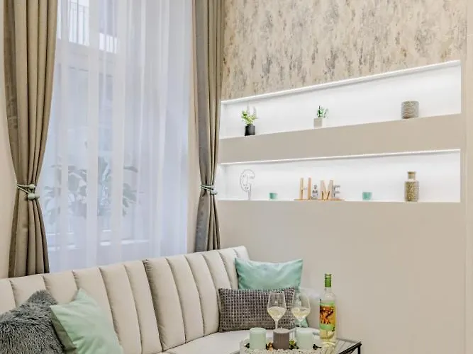 City Center Apartment Dessewffy Apartament *